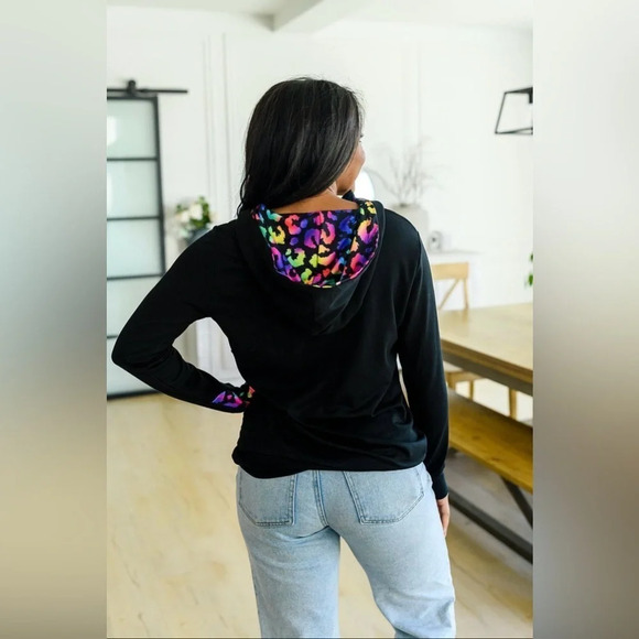 Shirley & Stone Audre Hoodie Neon Leopard Print - Picture 1 of 10